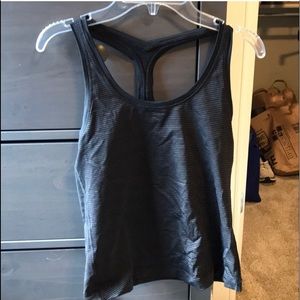 Lululemon tank size 6